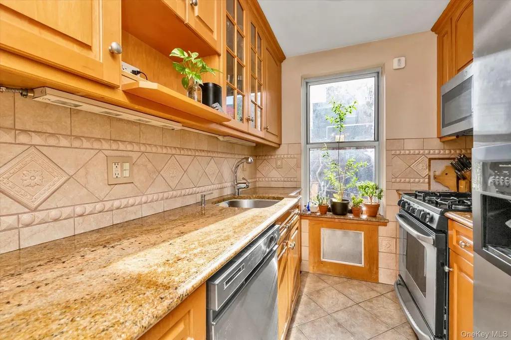 67-12 Yellowstone Boulevard Forest Hills NY 11375