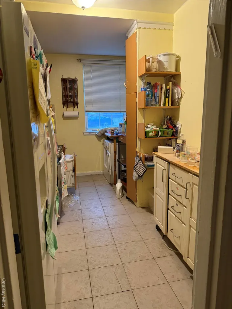 77-28 Vleigh Place Flushing NY 11367