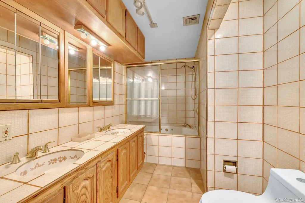 3893 Route 82 Millbrook NY 12545