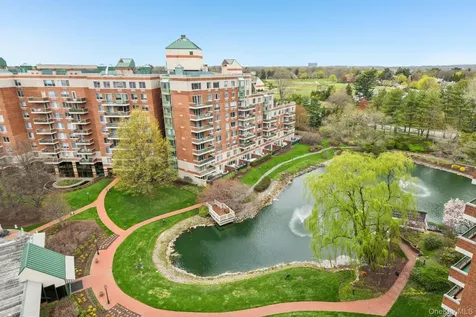 100 Hilton Avenue Garden City NY 11530