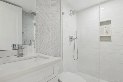100 Hilton Avenue Garden City NY 11530