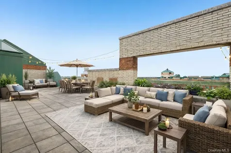 100 Hilton Avenue Garden City NY 11530