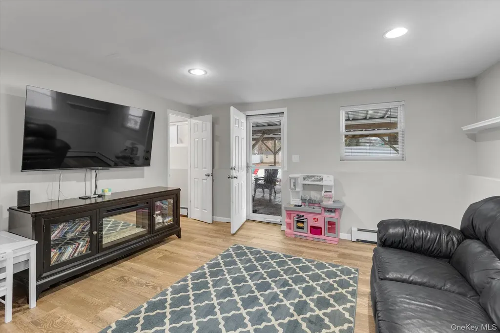11 17th Avenue Ronkonkoma NY 11779