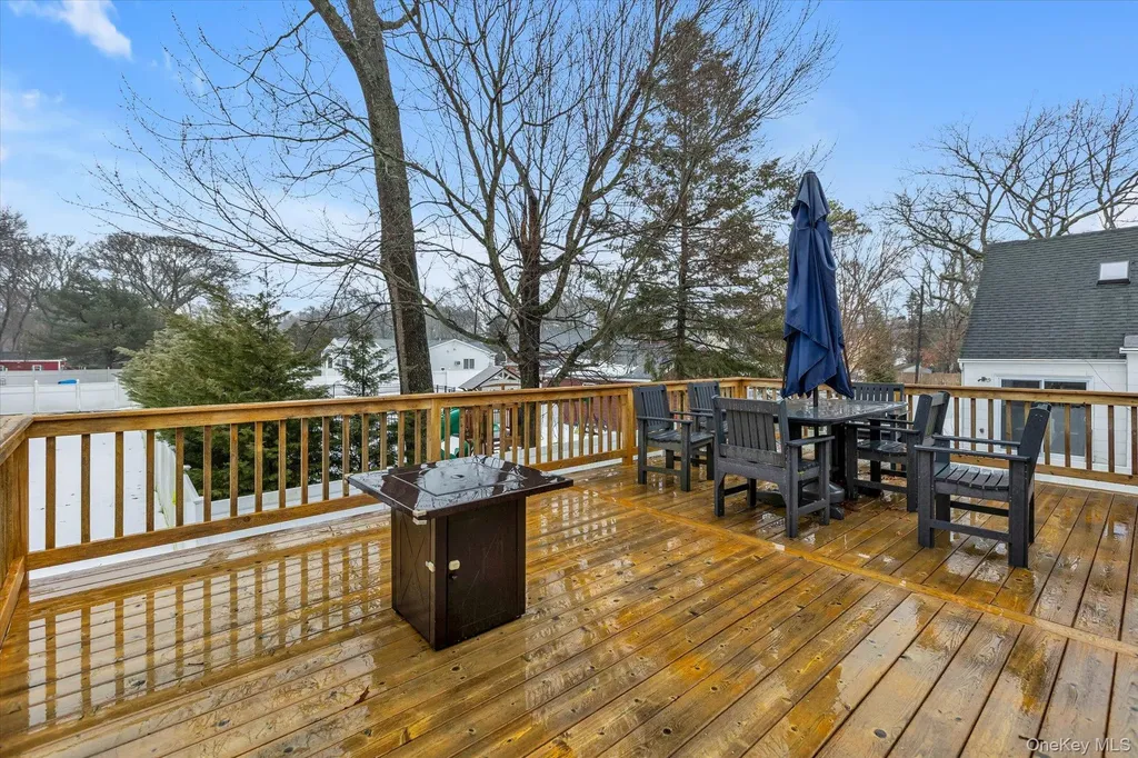 11 17th Avenue Ronkonkoma NY 11779