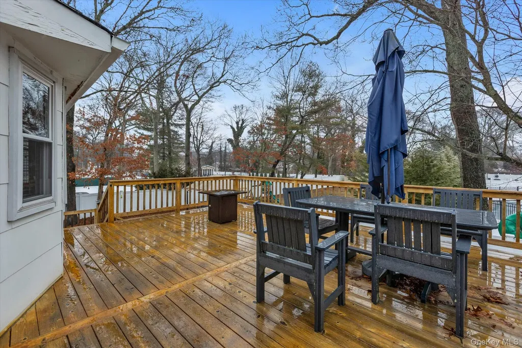 11 17th Avenue Ronkonkoma NY 11779