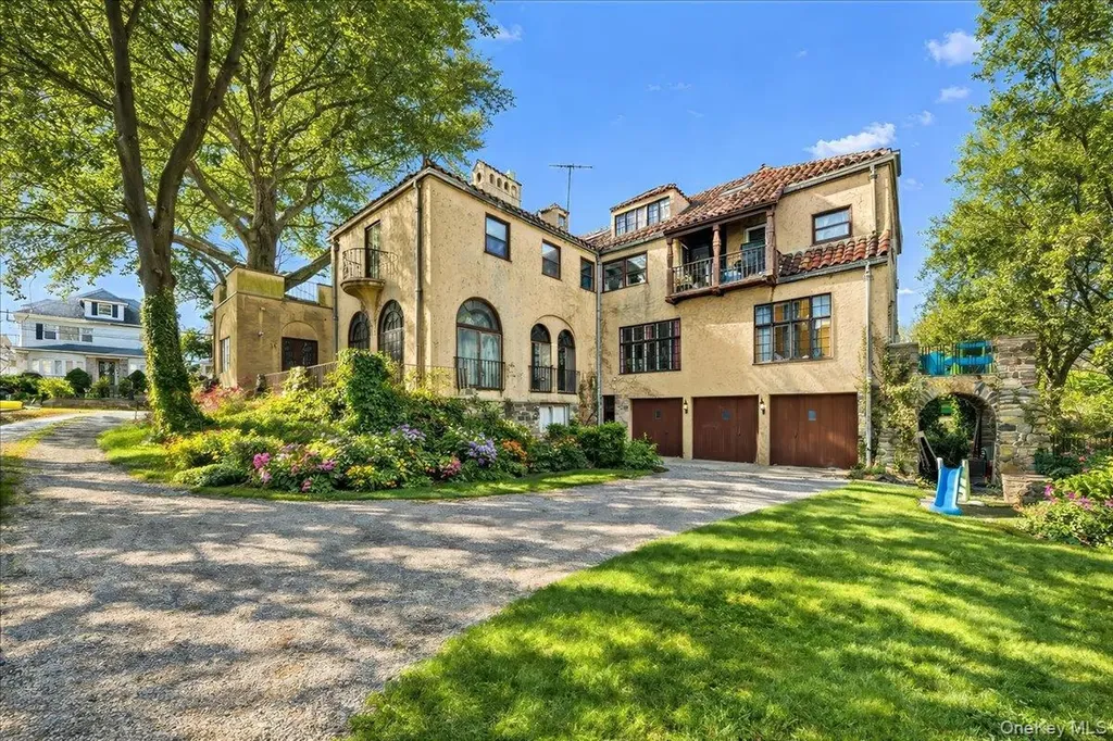 243 Summit Avenue Mount Vernon NY 10552