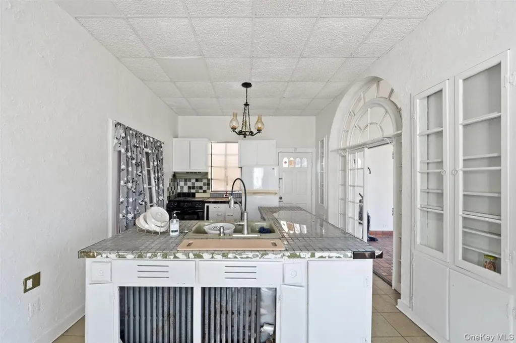 243 Summit Avenue Mount Vernon NY 10552