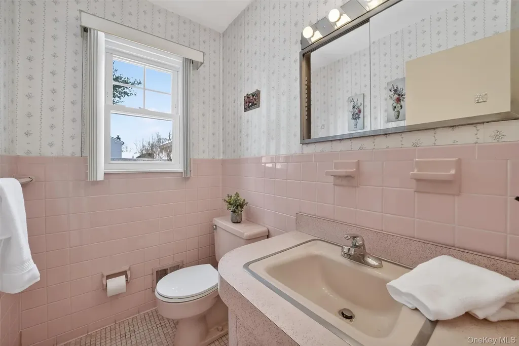 40 Aka 38 Grange Avenue Yonkers NY 10710