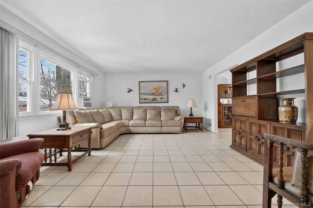40 Aka 38 Grange Avenue Yonkers NY 10710