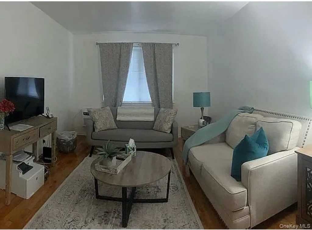 19 Lawrence Drive White Plains NY 10603
