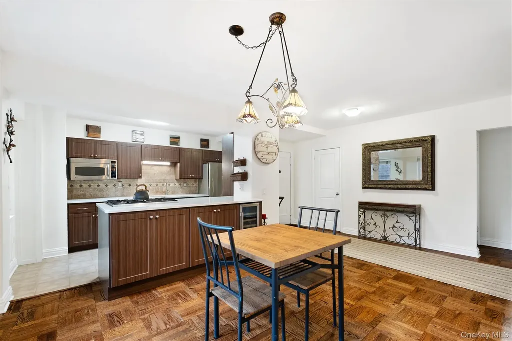 235 Garth Road Scarsdale NY 10583
