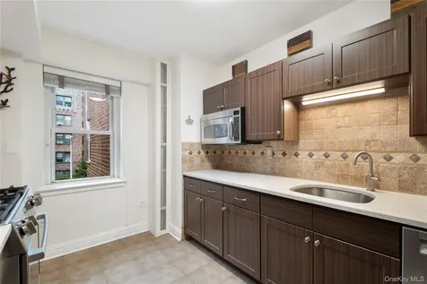 235 Garth Road Scarsdale NY 10583