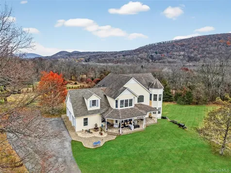 128 Old Pawling Road Pawling NY 12564