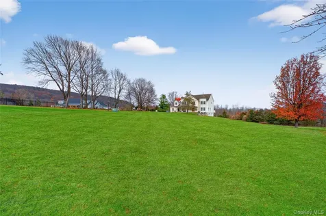 128 Old Pawling Road Pawling NY 12564