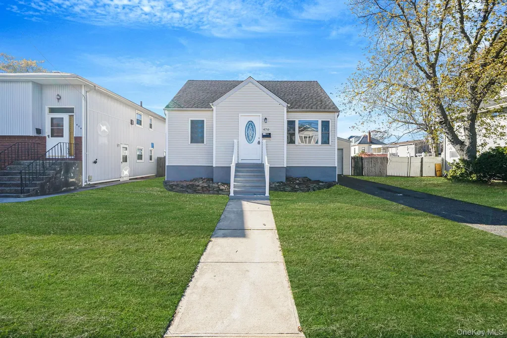 470 Miller Avenue Freeport NY 11520