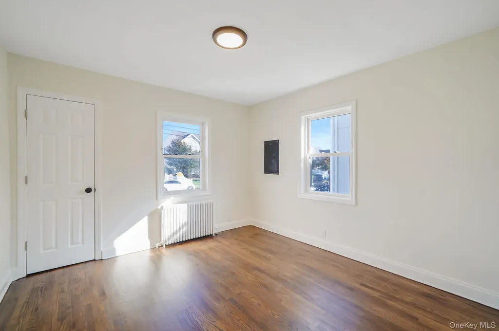 470 Miller Avenue Freeport NY 11520