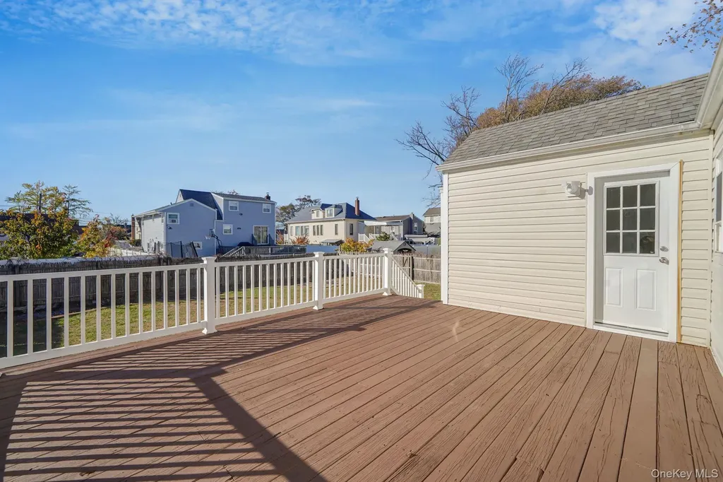 470 Miller Avenue Freeport NY 11520