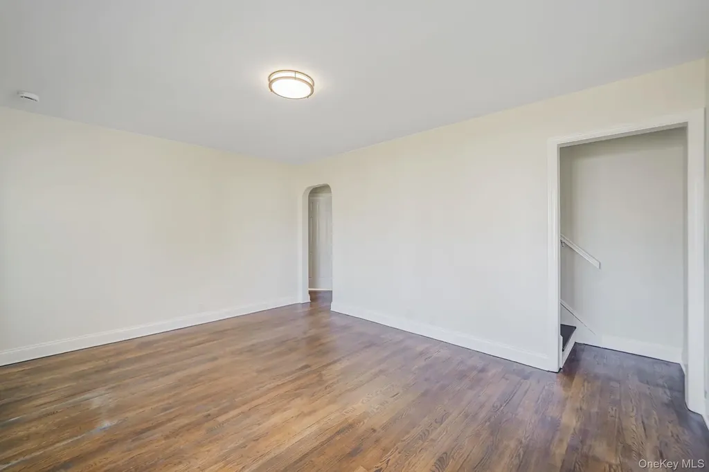470 Miller Avenue Freeport NY 11520