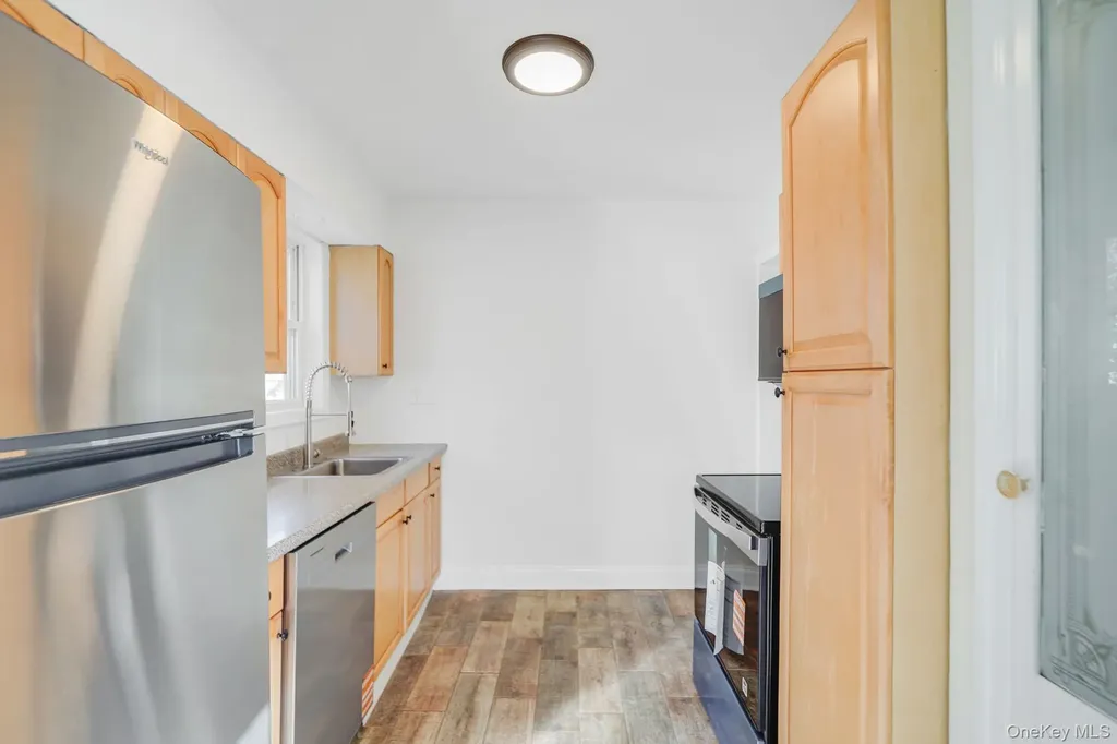 470 Miller Avenue Freeport NY 11520