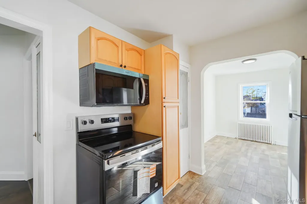 470 Miller Avenue Freeport NY 11520
