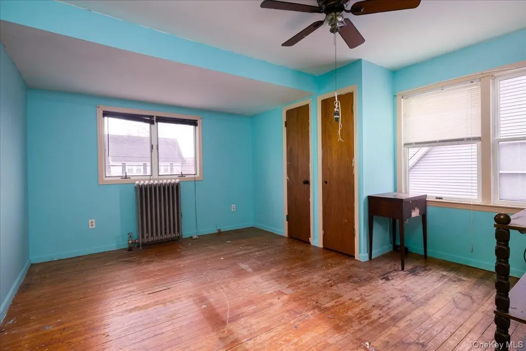 21 Cornell Street Williston Park NY 11596