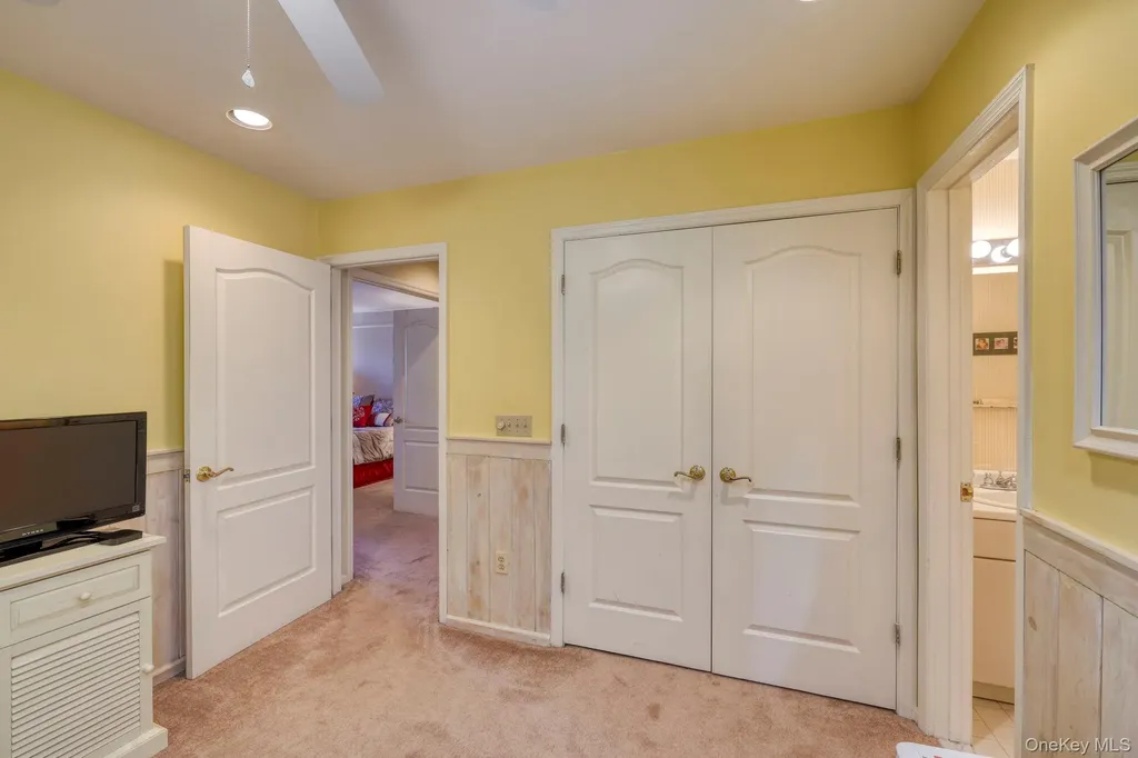 7 Birkdale Court Poughkeepsie NY 12603