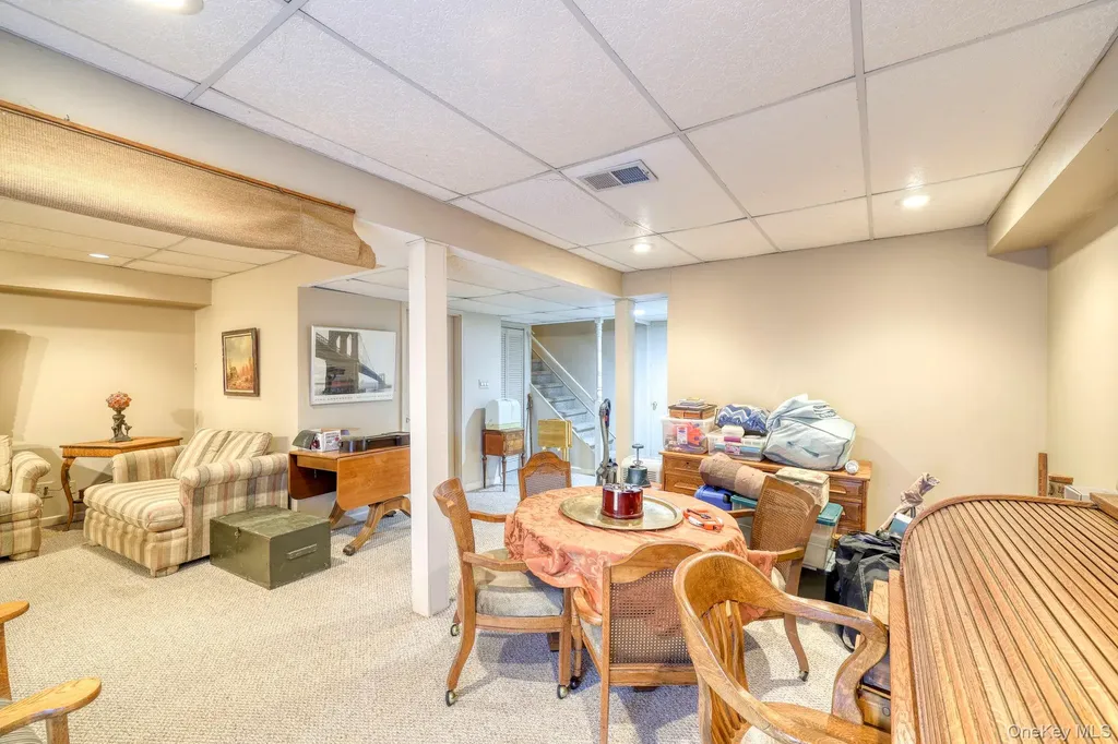 7 Birkdale Court Poughkeepsie NY 12603