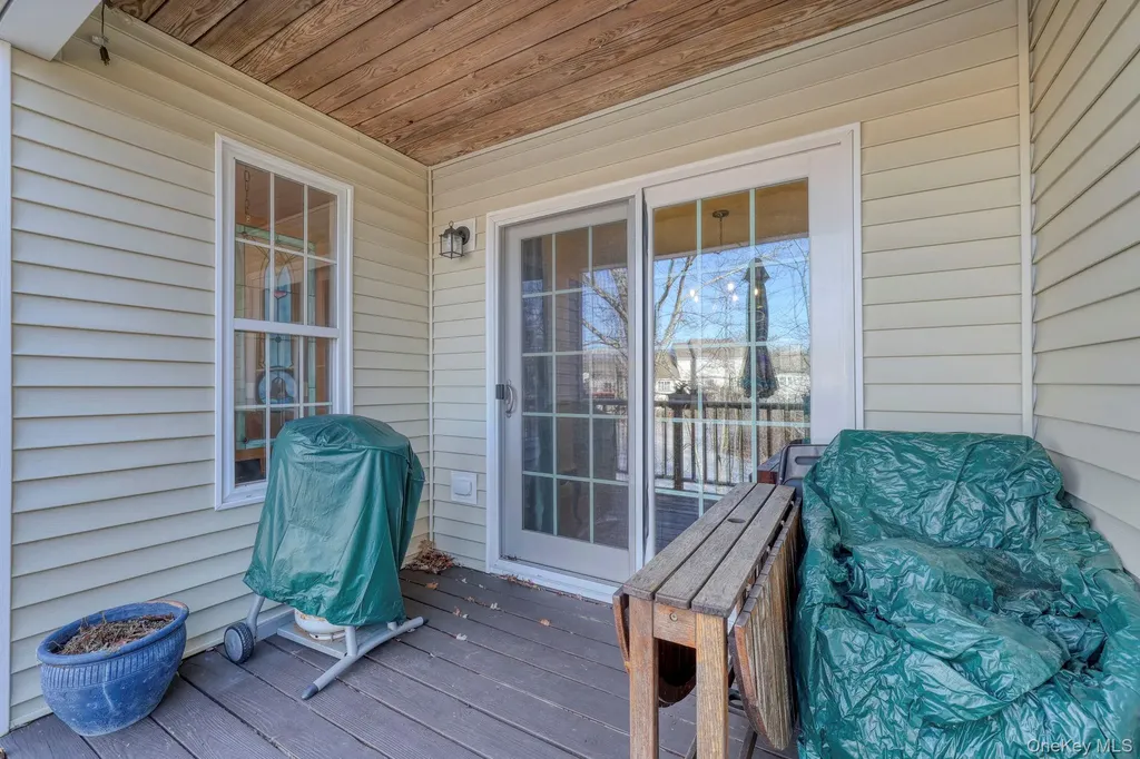 7 Birkdale Court Poughkeepsie NY 12603