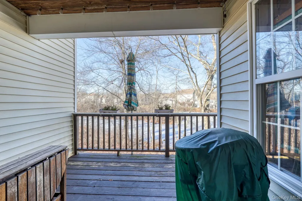 7 Birkdale Court Poughkeepsie NY 12603