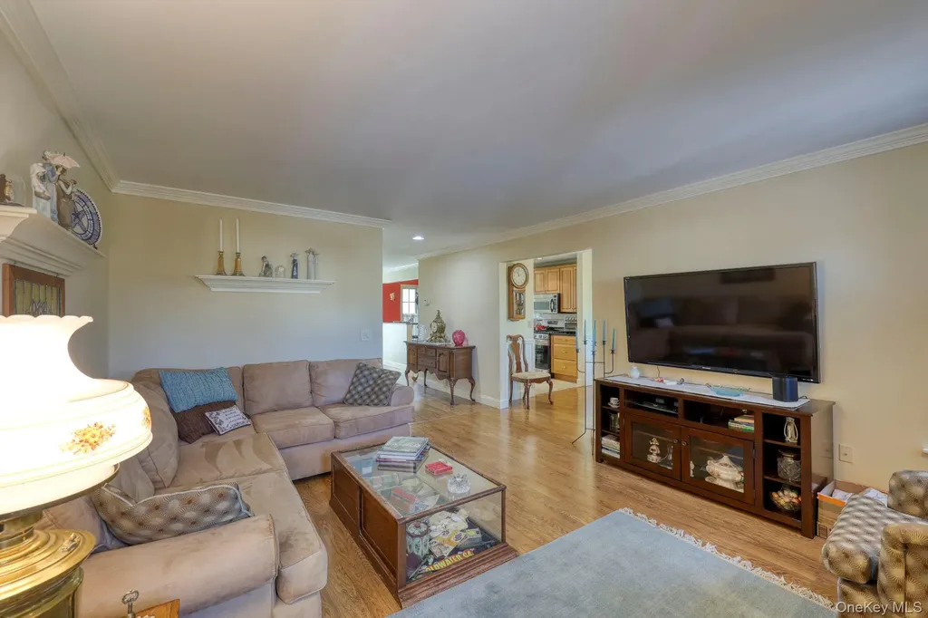 7 Birkdale Court Poughkeepsie NY 12603