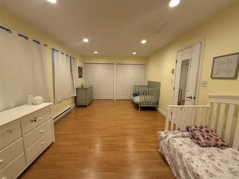1604 Chelsea Cove S Hopewell Junction NY 12533