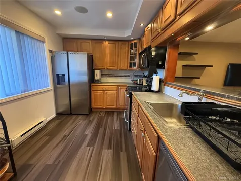 1604 Chelsea Cove S Hopewell Junction NY 12533