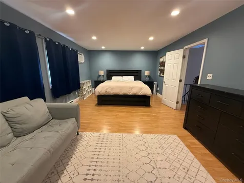1604 Chelsea Cove S Hopewell Junction NY 12533