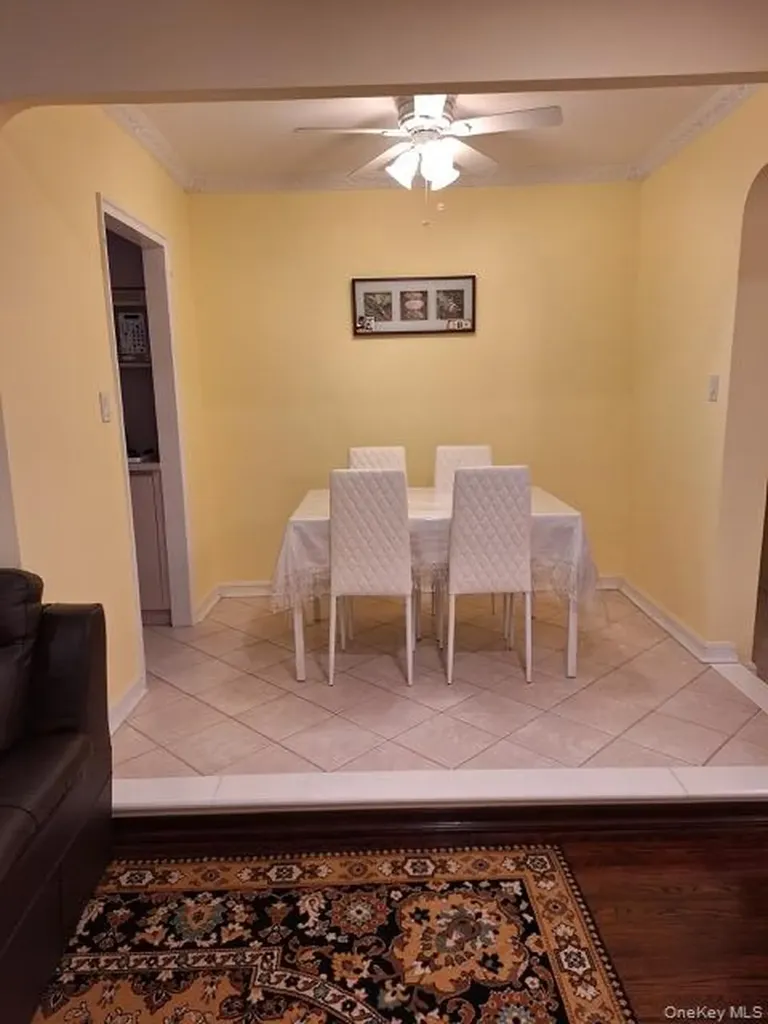 250 Central Avenue Lawrence NY 11559