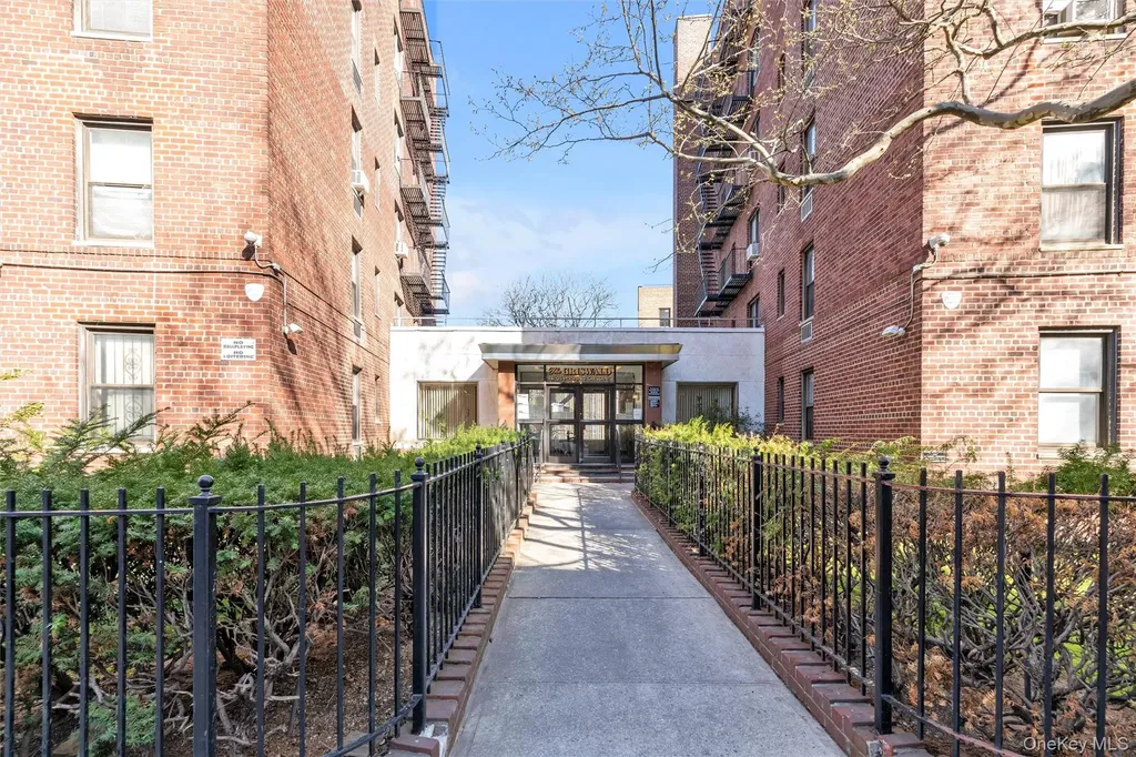 141-05 Pershing Crescent Briarwood NY 11432