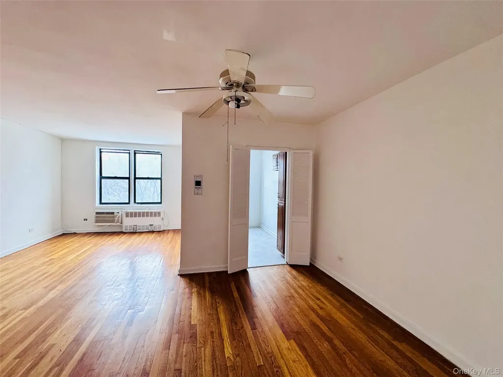 141-05 Pershing Crescent Briarwood NY 11432