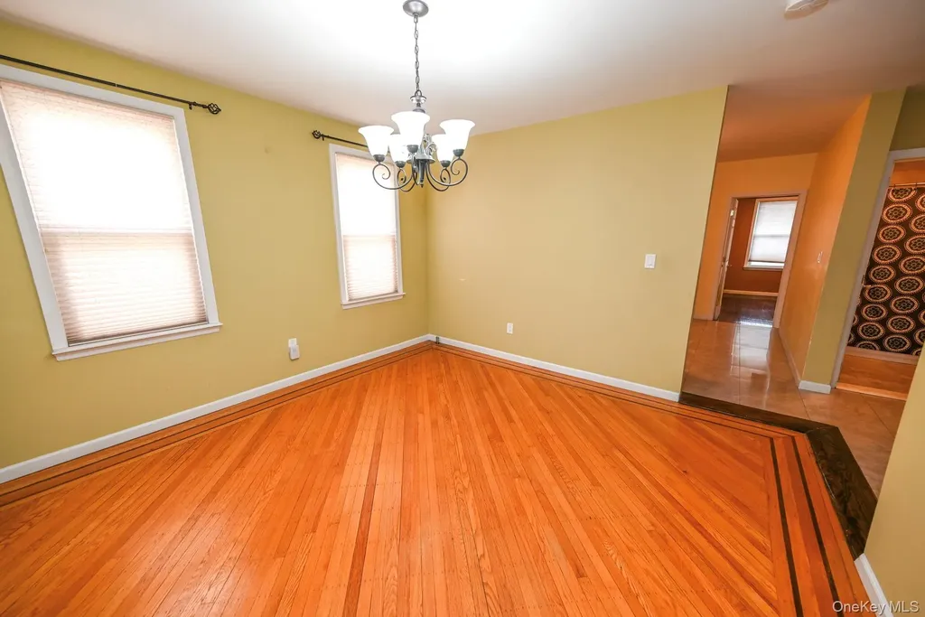 7839 82nd Street Glendale NY 11385
