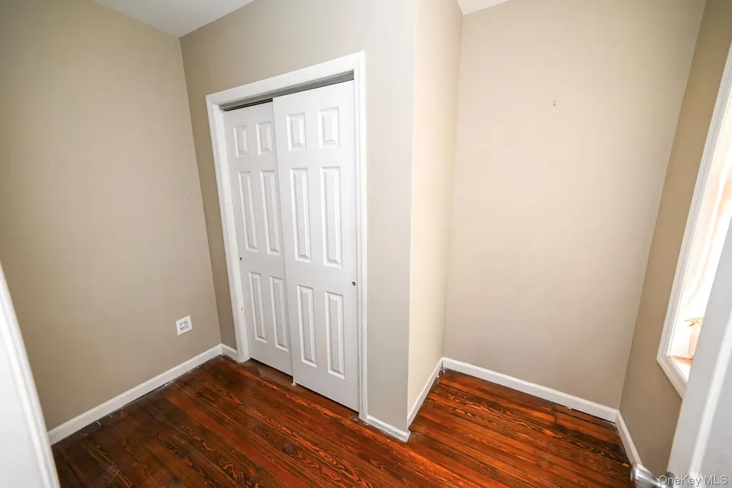 7839 82nd Street Glendale NY 11385