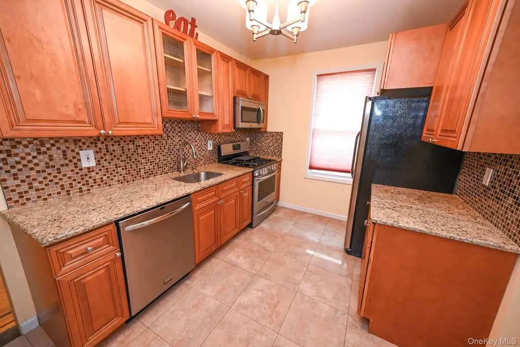 7839 82nd Street Glendale NY 11385