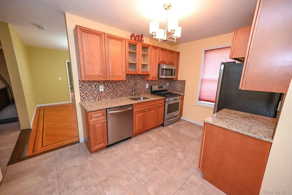 7839 82nd Street Glendale NY 11385