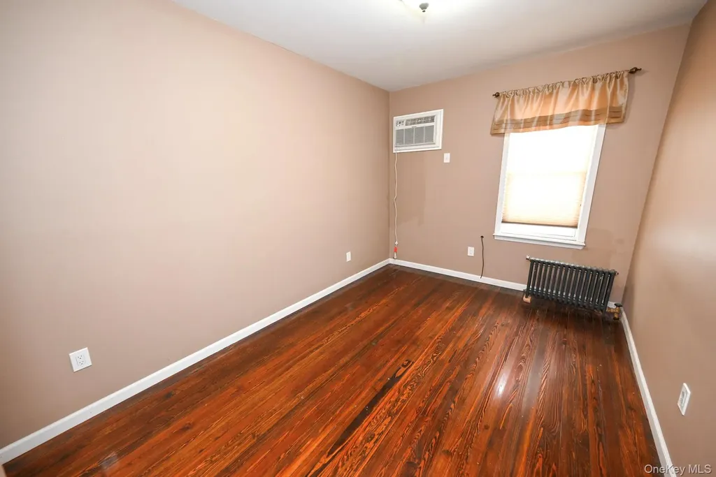 7839 82nd Street Glendale NY 11385