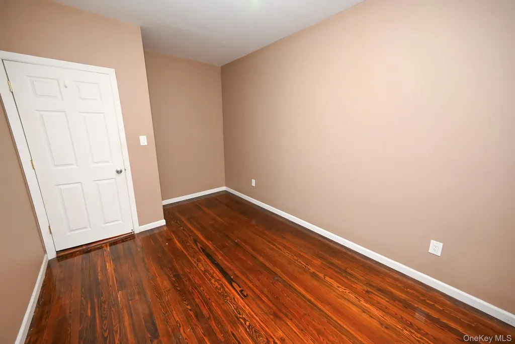 7839 82nd Street Glendale NY 11385