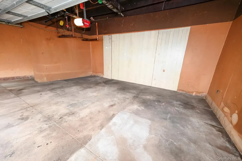 7839 82nd Street Glendale NY 11385
