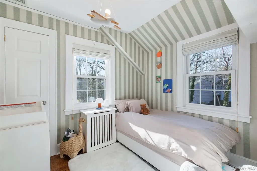 25 Roxbury Road Scarsdale NY 10583