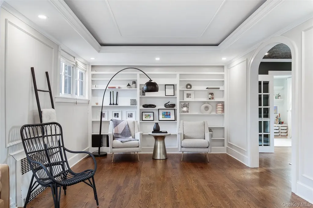 25 Roxbury Road Scarsdale NY 10583