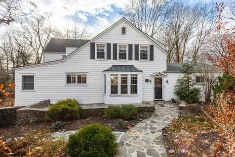 25 Roxbury Road Scarsdale NY 10583