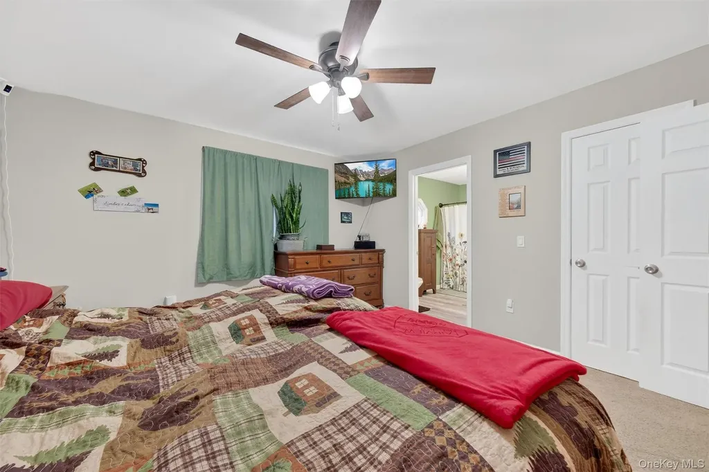 107 Marshall Road Salt Point NY 12578