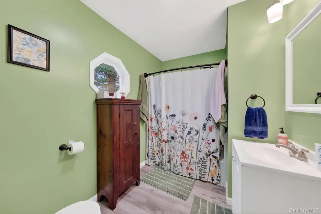 107 Marshall Road Salt Point NY 12578