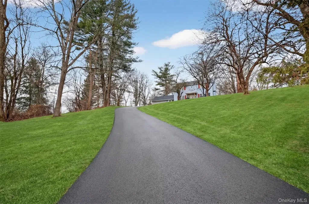 107 Marshall Road Salt Point NY 12578