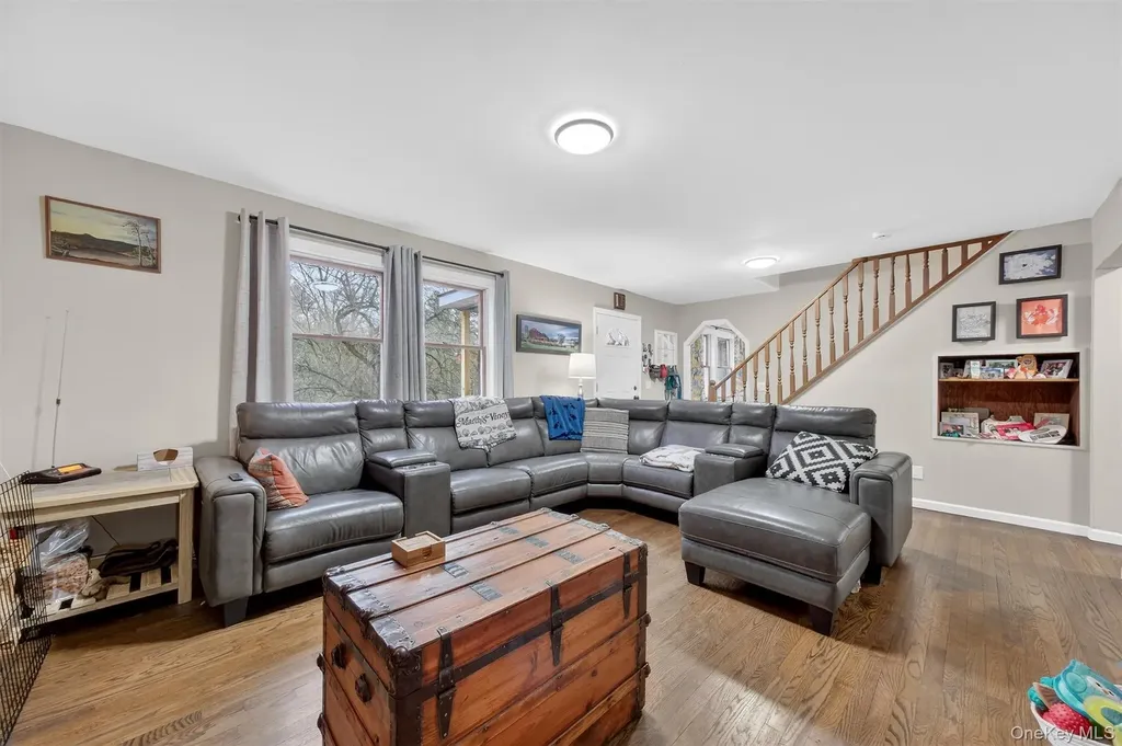 107 Marshall Road Salt Point NY 12578